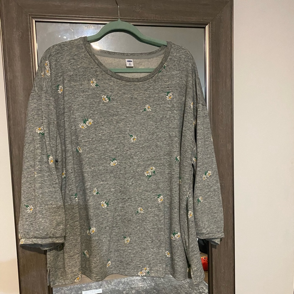 Old navy floral sweater